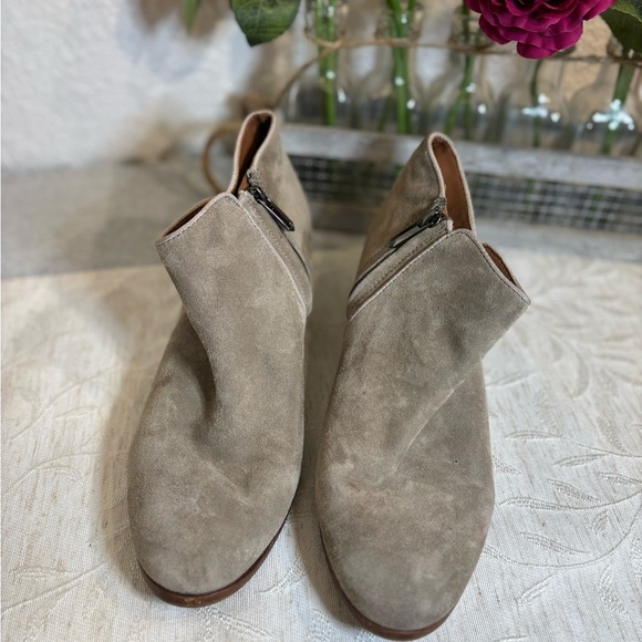 Sam Edelman Womens Petty Chelsea Putty Suede Ankle Bootie US Size 9 Inside Zip - Picture 14 of 15